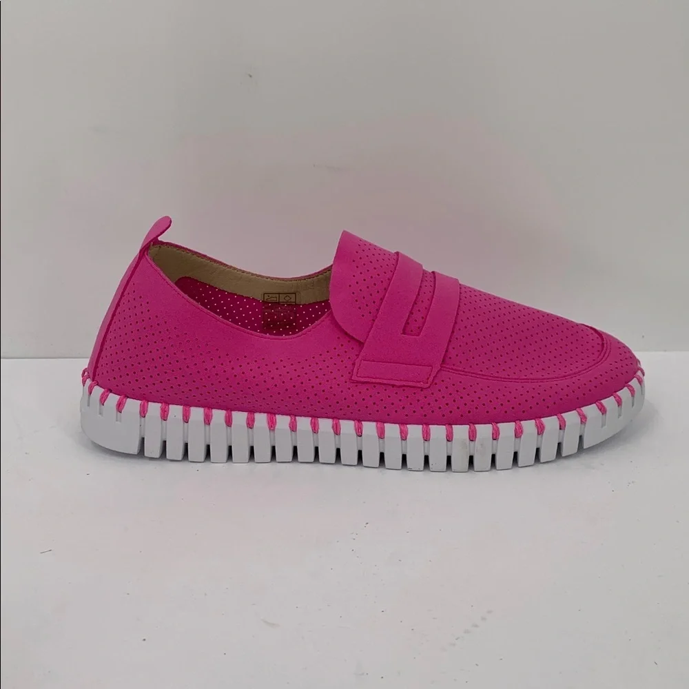Ilse Jacobsen Fuchsia Sneakers with White Soles - Picture 2 of 6